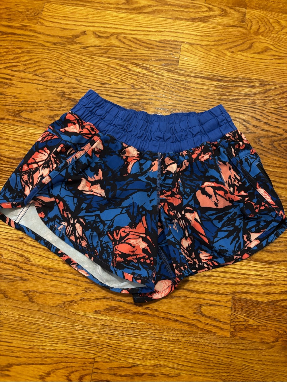 Women’s Lululemon Blue Printed Shorts
